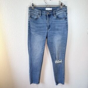 Vervet Blue Jeans Womens Size 28 Mid Rise Crop Skinny Frayed Hem Light Wash EUC